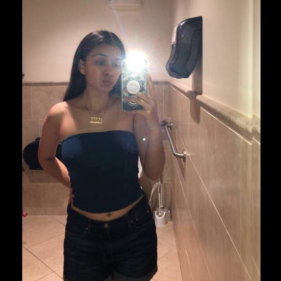 Meet your Posher, Adaa - Picture 1 of 1